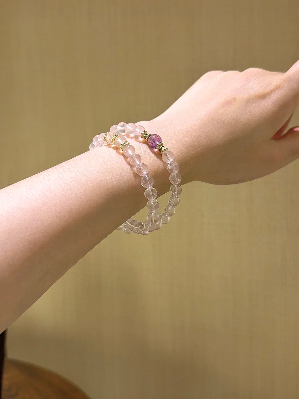 ▫️▪️ Pink crystal double hoop bracelet